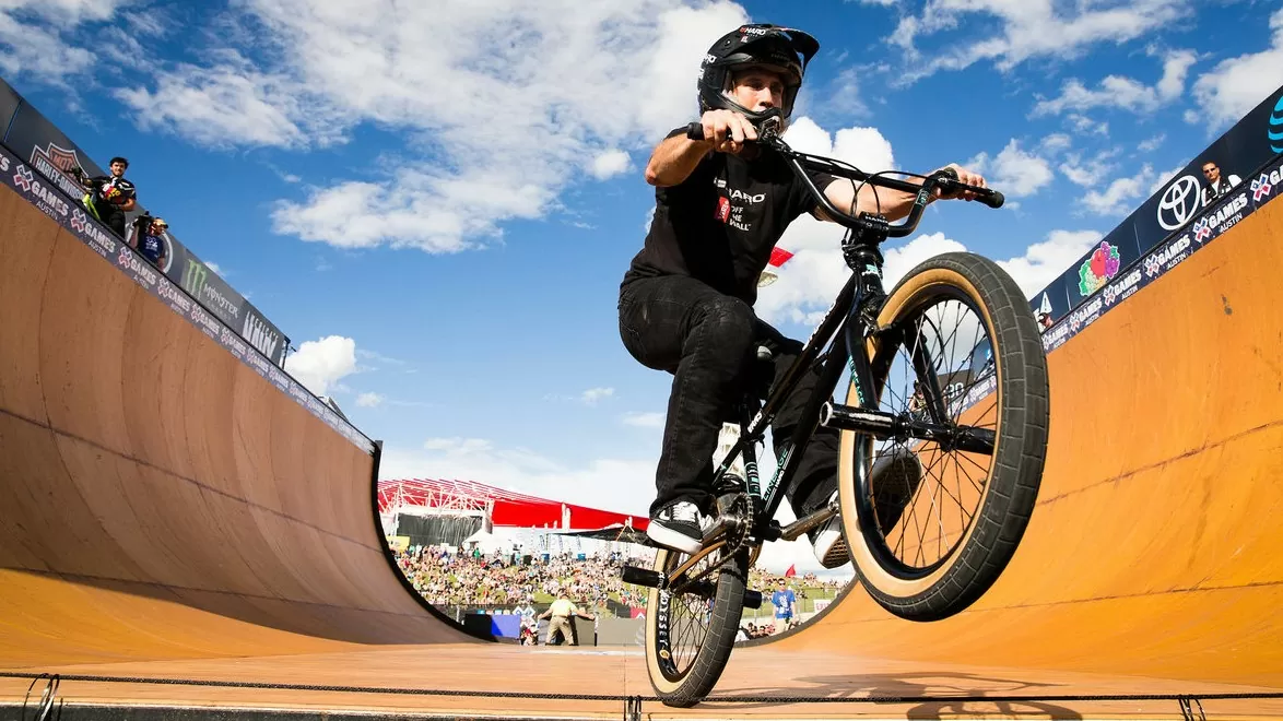 8 трюков на bmx