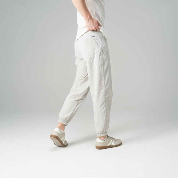 Мужские джогеры светло-серые плащевка спорт Pobedov Ground