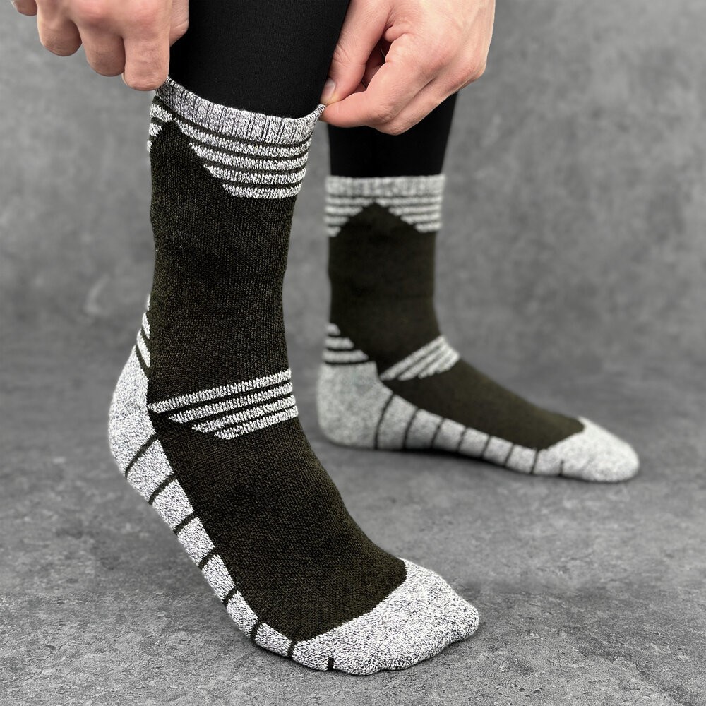 Мужские спортивные носки Pobedov Heat хаки с серыми вставками