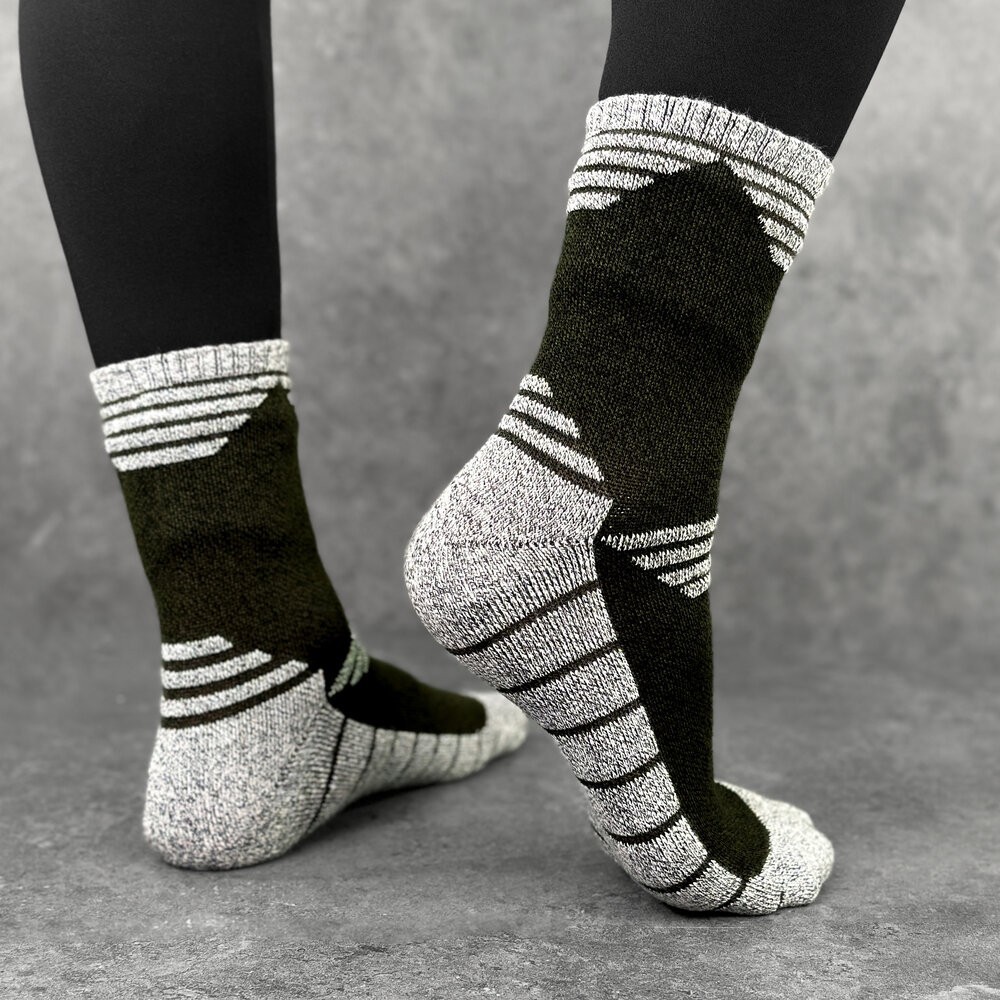 Мужские спортивные носки Pobedov Heat хаки с серыми вставками