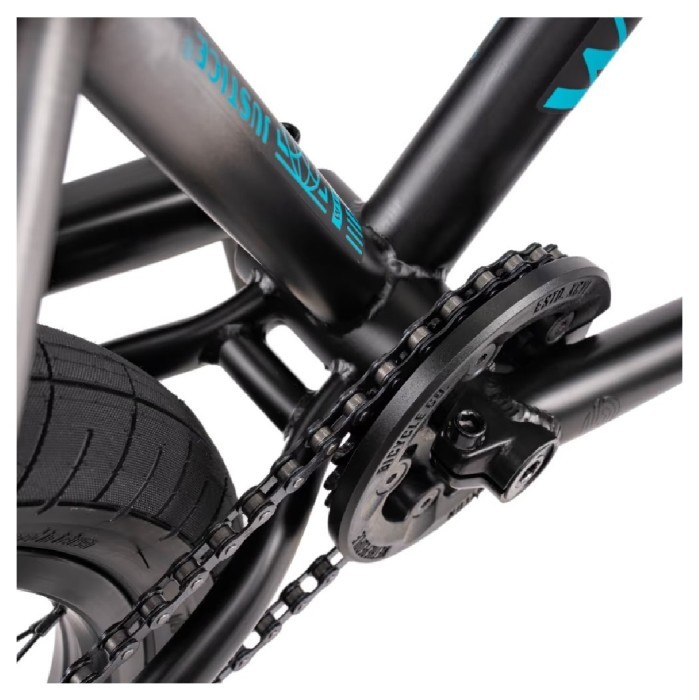 Велосипед WeThePeople JUSTICE Complete Bike matt black/raw fade TT20.75" Cassette (черно-серый)