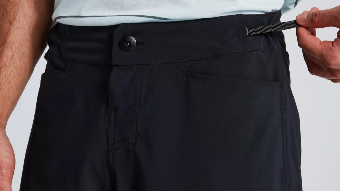 Шорти Specialized TRAIL CARGO SHORT MEN 2025