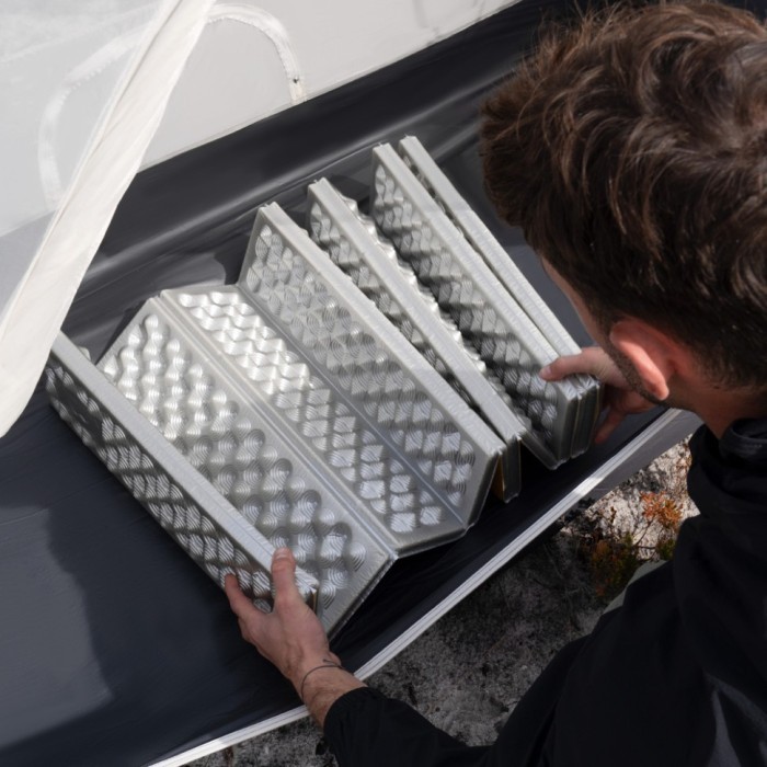 Килимок складний IXPE Naturehike CNK2550WS030, алюмінієва плівка, 18 мм, оливковий-зелений, укр, укр