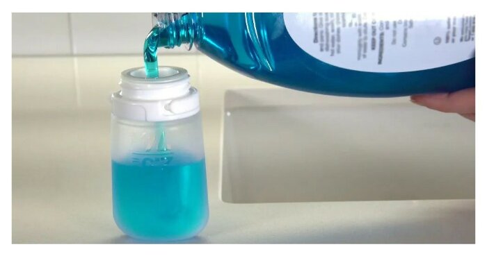 Силиконовая бутылочка Humangear GoToob + Medium