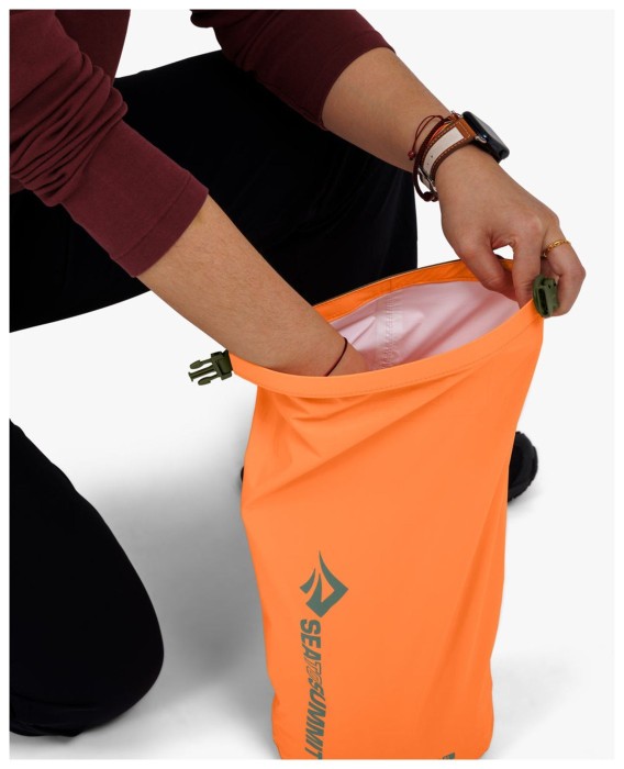 Набор гермочехлов Sea to Summit Lightweight Dry Bag Set, 3 Piece, 3/5/8L, Emberglow/Poison Green/Tangerine