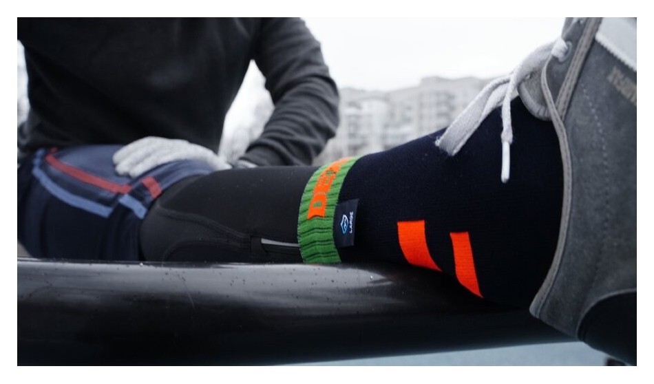 Носки водонепроницаемые Dexshell Running, p-p S, с оранжевыми полосами.