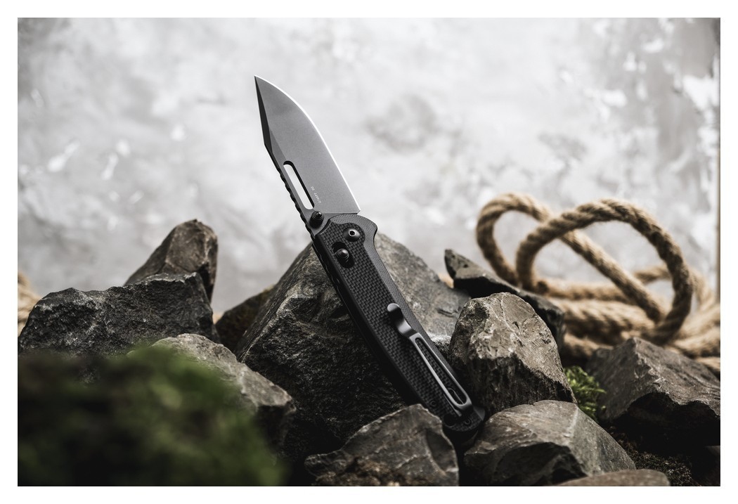 Чем складной Ganzo G768PT-BK черный клинок