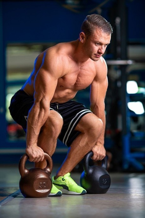 Спортивна чавунна гиря RN-SPORT на 32 кг, чорна, укр, укр