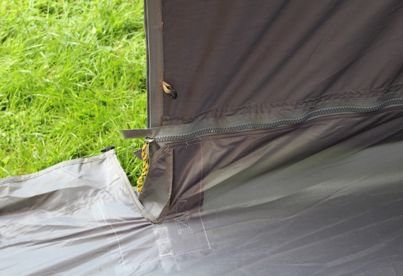 Палатка туристическая Eurotrail YELLOWSTONE 360 BTC-RS 2700 Beige (ETTE0961)