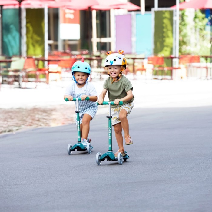 Защитный шлем MICRO - СКУТЕРОЗАВР (48–53 cm, S, свет)