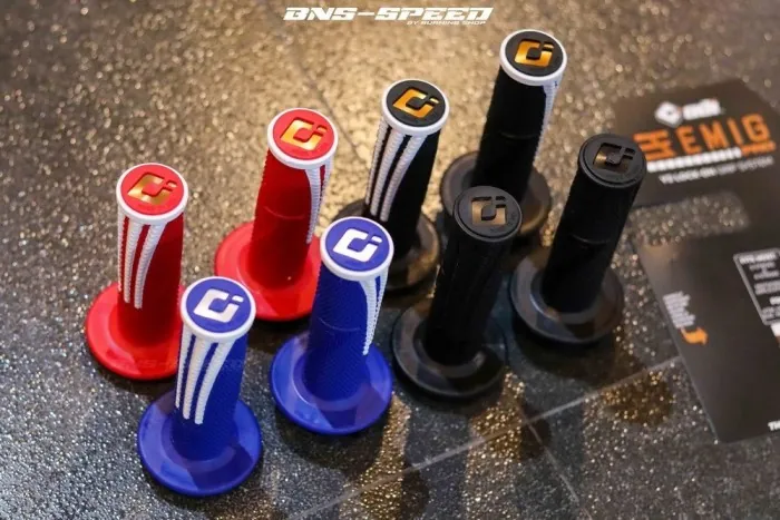 Мото гріпси ODI EMIG PRO MX V2 Lock-On Grip Gray/Orange