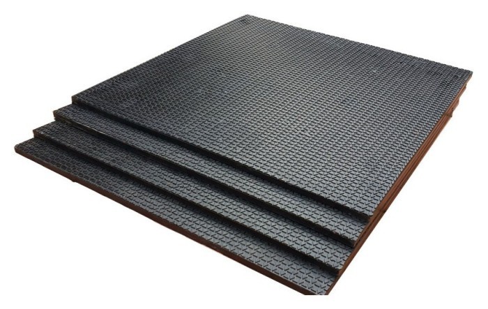 Коврик резиновый 500 х 500 х 7 под штангу или гантели