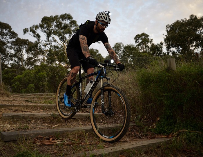 Фара Knog PWR Mountain 2000 Lumens POWERBANK