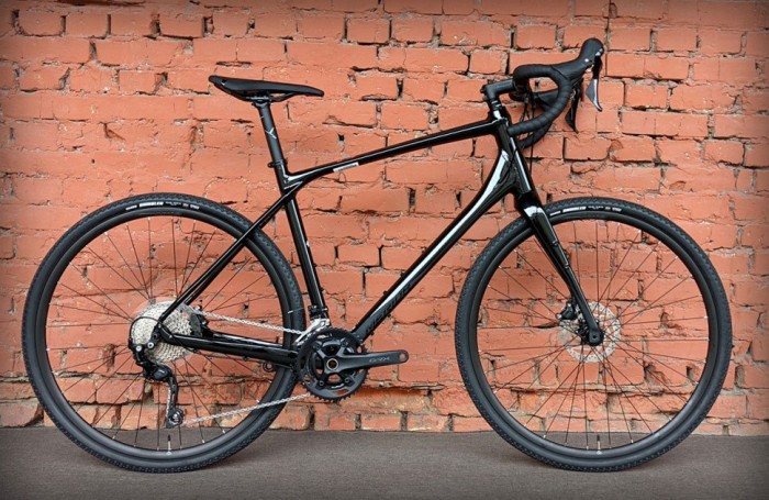 Велосипед 28" Merida Silex 400 Glossy Black (2023)