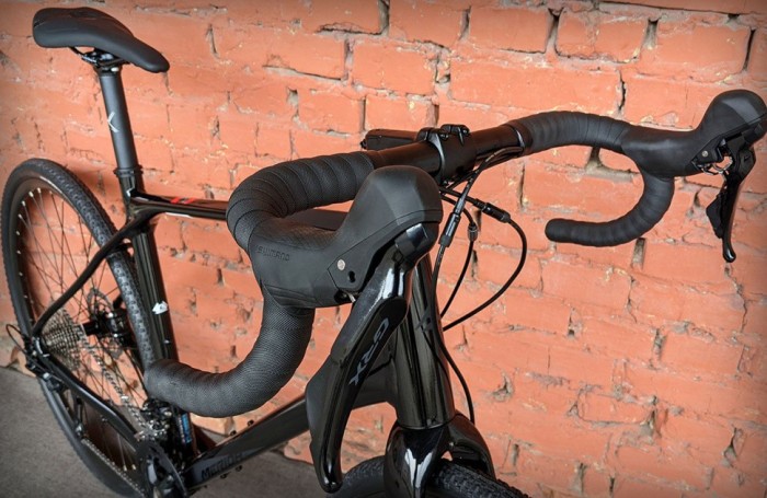 Велосипед 28" Merida Silex 400 Glossy Black (2023)