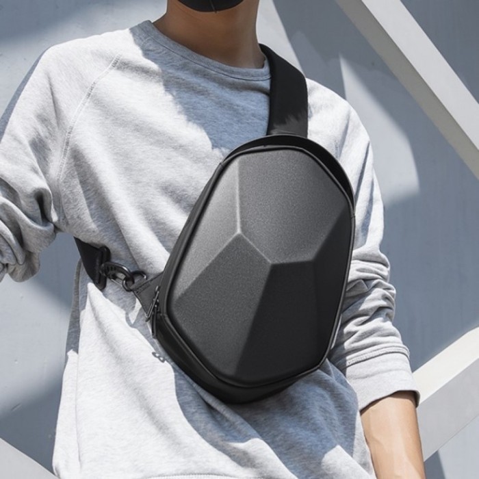 Сумка с одной лямкой Mark Ryden Mini Carbon MR7507