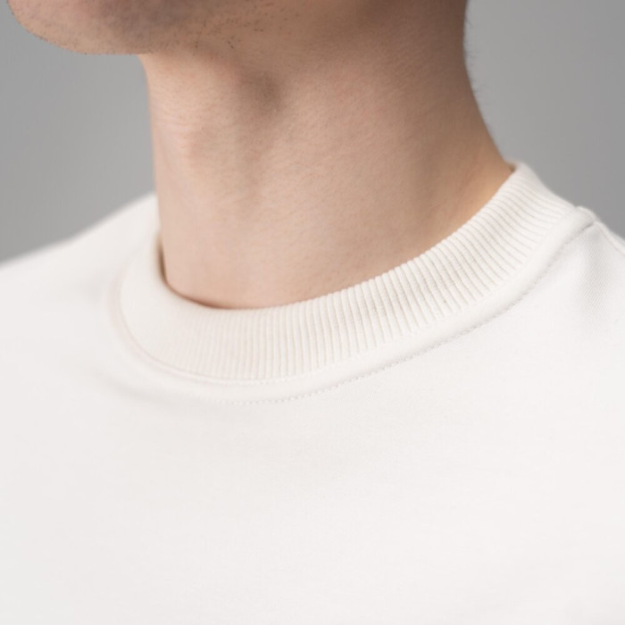 Свитшот мужской однотонный молочный Pobedov 001