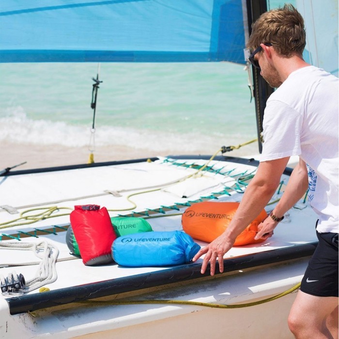 Чохол Lifeventure Ultralight Dry Bag red 2, укр, укр