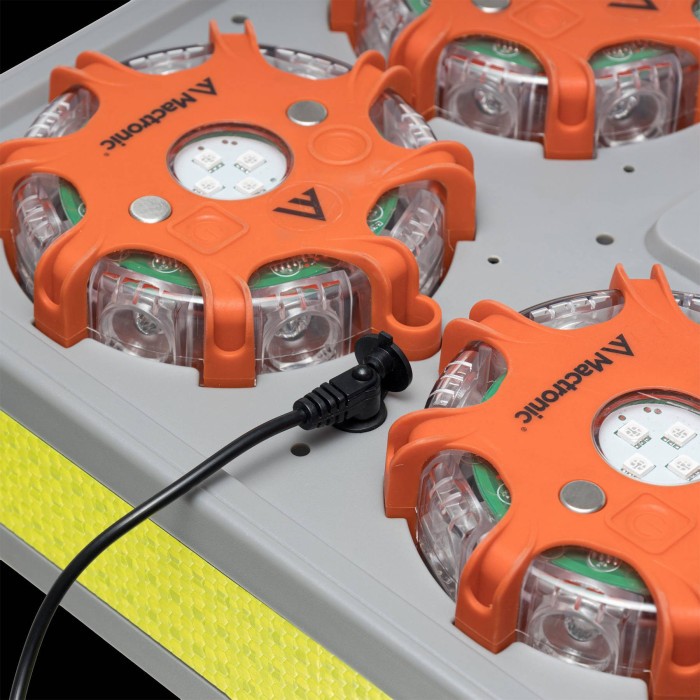 Комплект профессиональных фонарей Mactronic X-Flare (30 Lm) Red/Blue/Amber Recharg 12/220V (PSD0112)