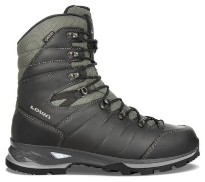 Ботинки LOWA Yukon Ice II GTX black