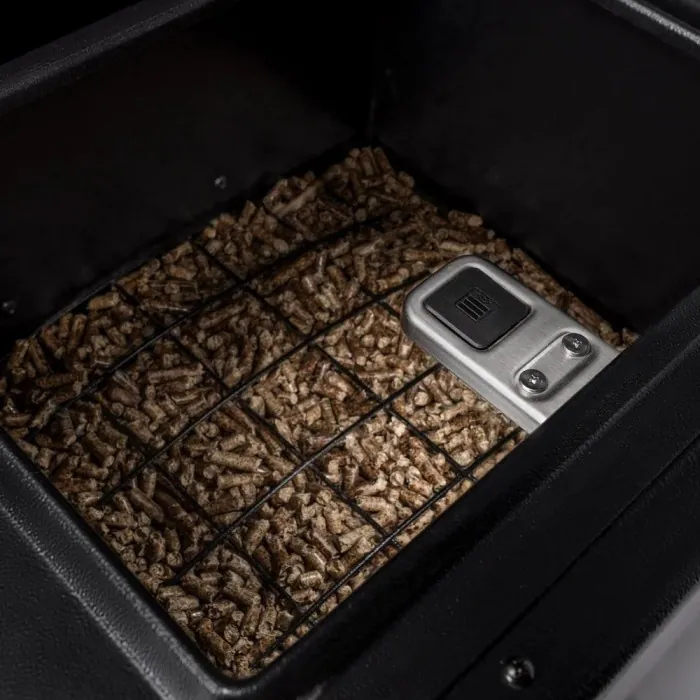 Пелетний гриль Traeger Ironwood, чорний TFB61RLGI