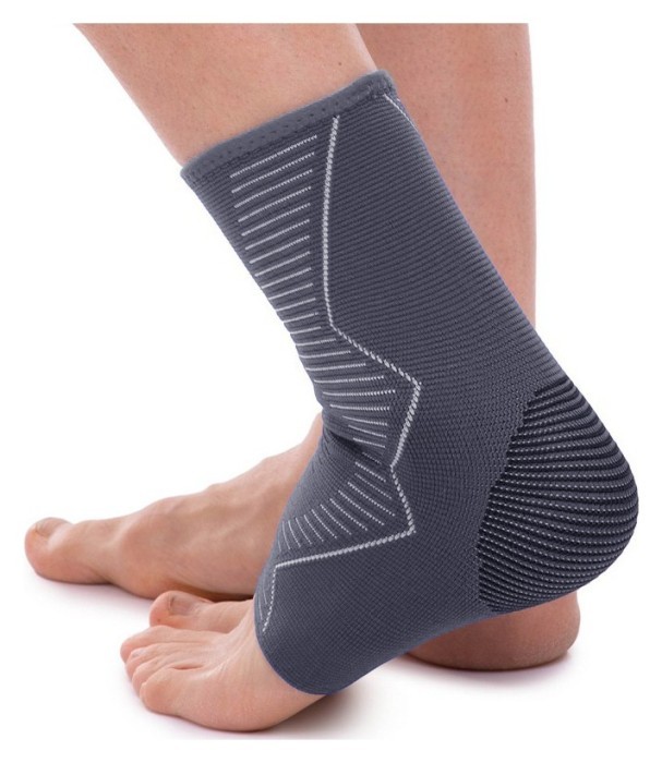 Бандаж на голеностоп EasyFit фиксатор эластичный размер L-XL