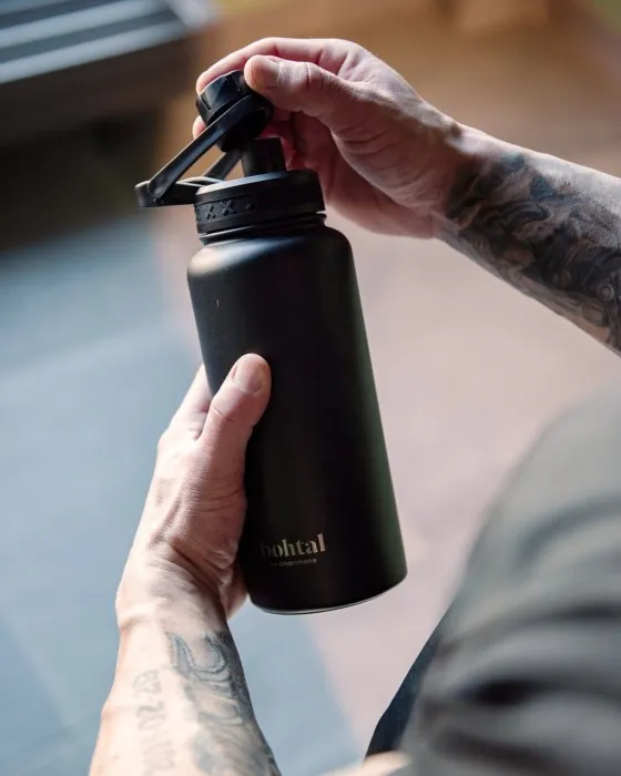 Бутылка для воды металлическая с двойной вакуумной изоляцией Bohtal Insulated Sports Bottle 960 ml/32 oz Black