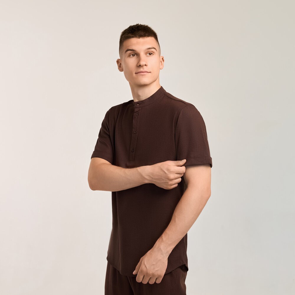 Чоловіча сорочка з коротким рукавом шоколадна Pobedov Molodist'