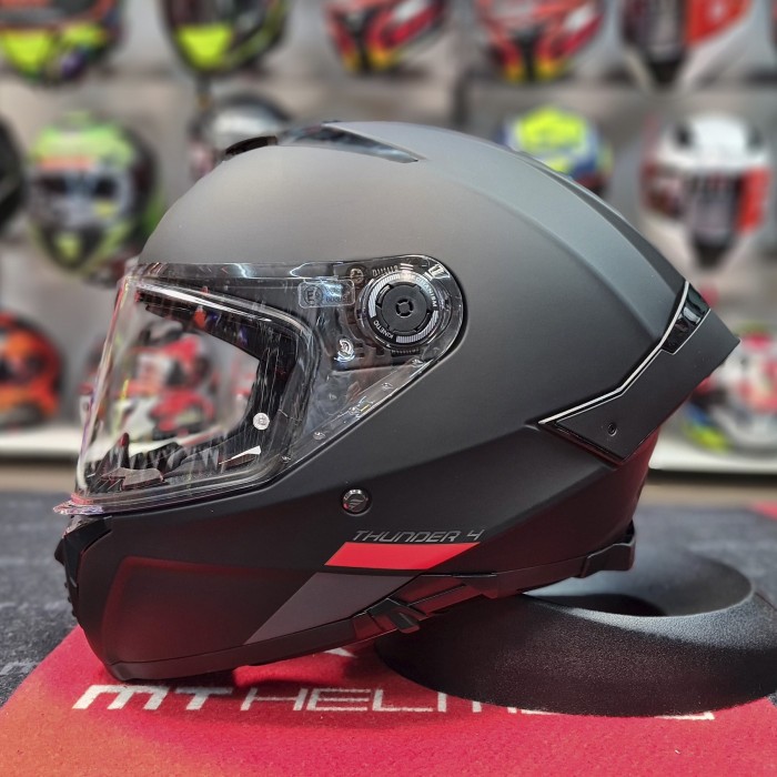 Мотошолом MT THUNDER 4 SV Solid Matt Black