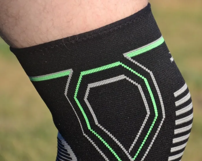 Наколінники PowerPlay 4099 Knee Support Чорно/зелені L/XL (пара)