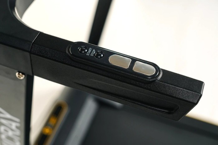 Беговая дорожка BS-8420 COSMICRAY Черный