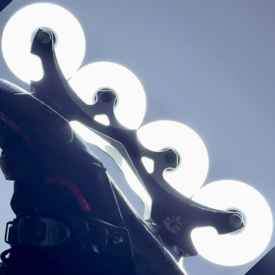 Светящиеся колеса для роликов Flying Eagle Lazerwheelz Ultra 88A 4 шт белые 80 мм