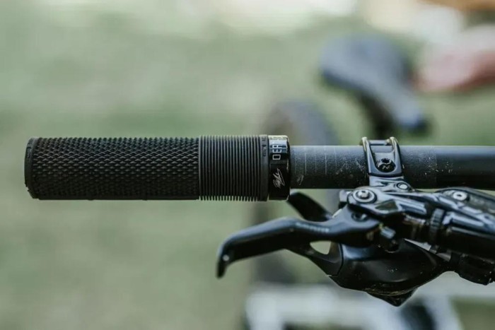 Гріпси DMR DeathGrip2 Thick Flangeless [Orange marble]