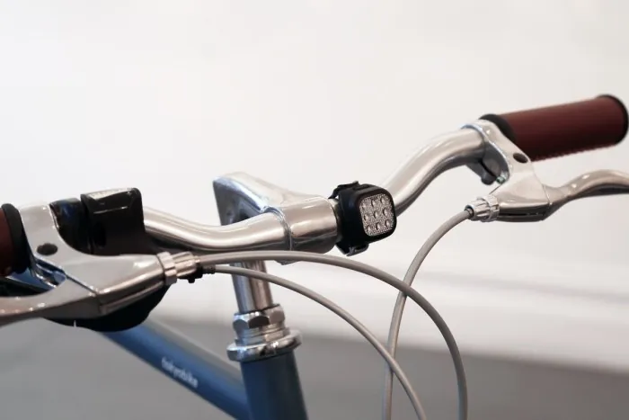 Мигалка передня Knog Blinder Mini Niner Front 20 Lumens Black