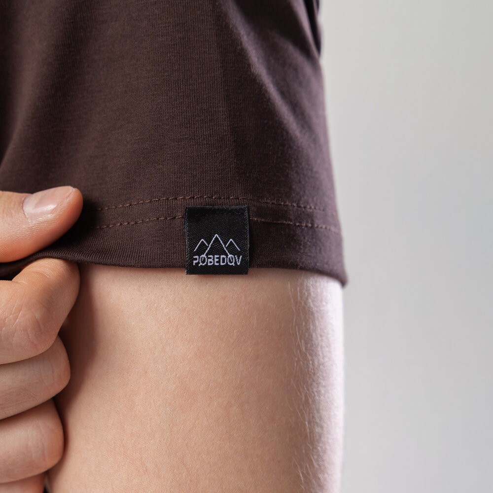 Мужская футболка хлопковая Pobedov Peremoga шоколадная