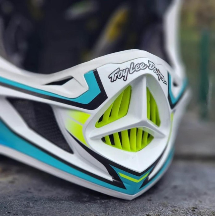Вело шолом TLD D4 COMPOSITE HELMET; CREST [REAL TEAL] S