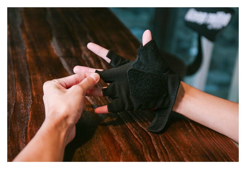 Перчатки для роликов Flying Eagle