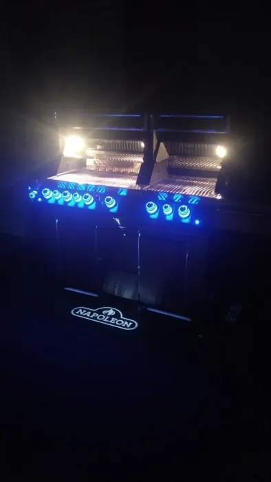 Газовый гриль Napoleon Prestige PRO 825 RSBI с боковой горелкой Sizzle Zone и вертилем (69532) нерж сталь PRO825RSBIPSS-3-RC