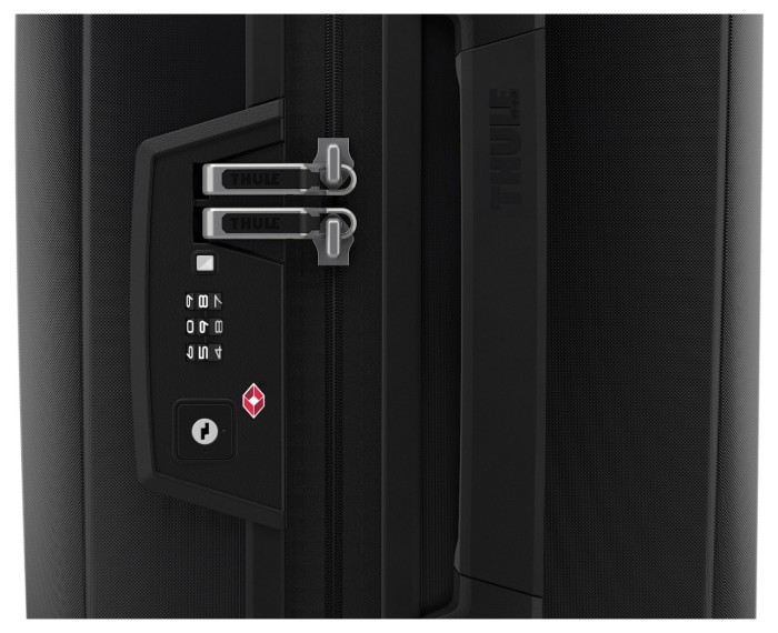Чемодан на колесах Thule Revolve Carry On Spinner (Black) (TH 3203921) (TH 3203921)