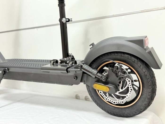 Електросамокат Maraton A3C чорний