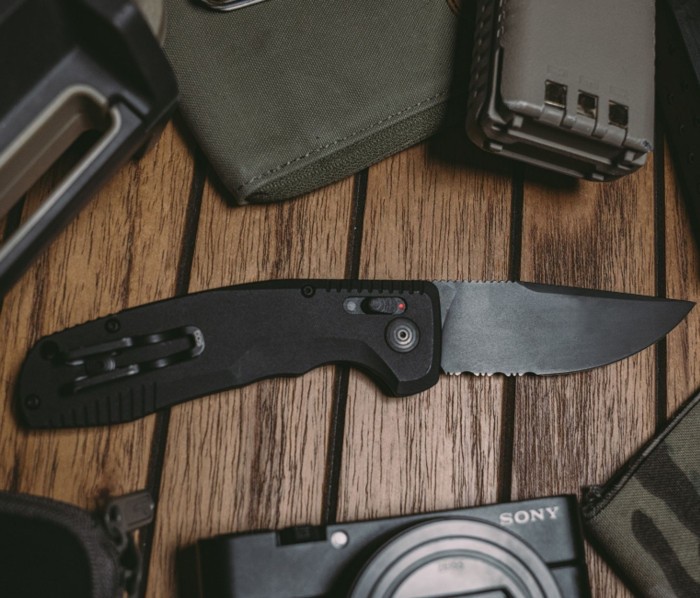 Розкладний ніж SOG SOG-TAC AU, Black, Partially Serrated