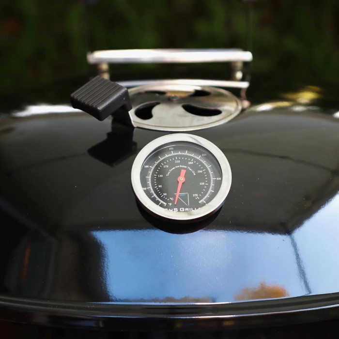 Угольный гриль Slow and Sear Original Kettle Grill 57 см + корзина Deluxe SNS-KET-1