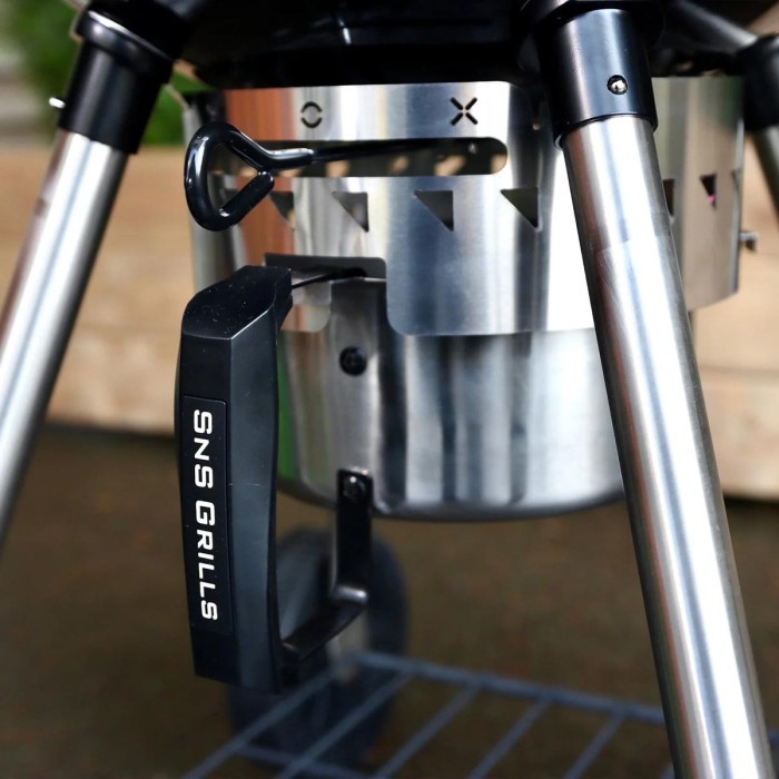 Угольный гриль Slow and Sear Original Kettle Grill 57 см + корзина Deluxe SNS-KET-1