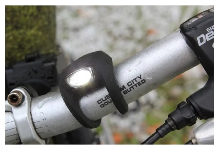 Мигалка передня Knog Frog Strobe Front 8.5 Lumens Black