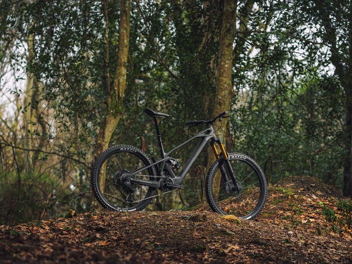 Электровелосипед MONDRAKER ZENDIT RR 29/27.5'' 170mm, DJI Avinox M2S 800Wh, Vortex Grey, L