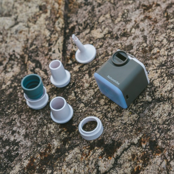 Багатофункціональний повітряний насос-ліхтар Naturehike CNK2550ZM012, зелений