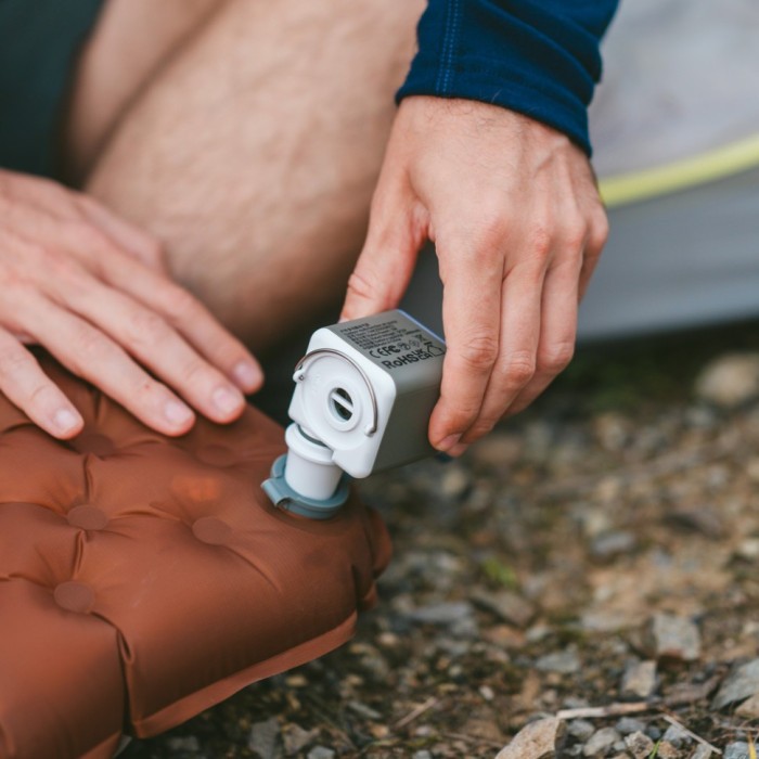 Багатофункціональний повітряний насос-ліхтар Naturehike CNK2550ZM012, зелений, укр, укр