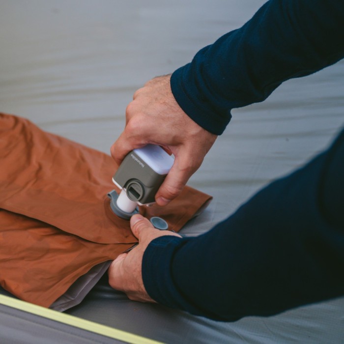 Багатофункціональний повітряний насос-ліхтар Naturehike CNK2550ZM012, зелений, укр, укр