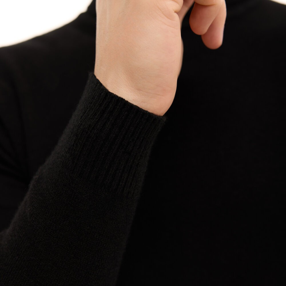 Мужской гольф Pobedov Neck. Черный гольф для мужчин осенний весенний