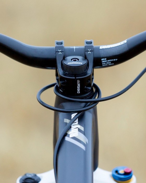 Виніс керма DMR Defy35 + (Black) під кермо 35 мм